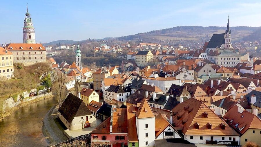 Prague: Cesky Krumlov Private Day Tour - Walking into Cesky Krumlov’s old center