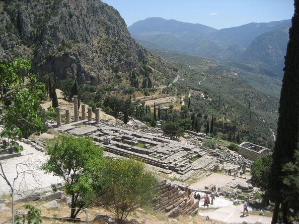 Premium Delphi Day Trip with an Expert Guide, Museum & Lunch - The essential points at a glance