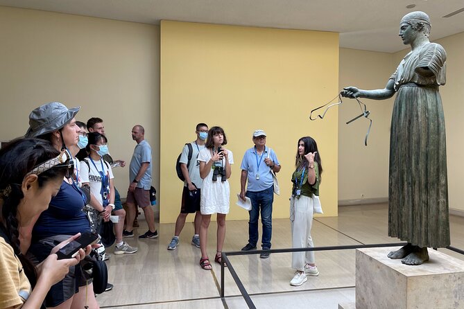 Premium Delphi Day Trip with an Expert Guide, Museum & Lunch - What the guide adds to the experience