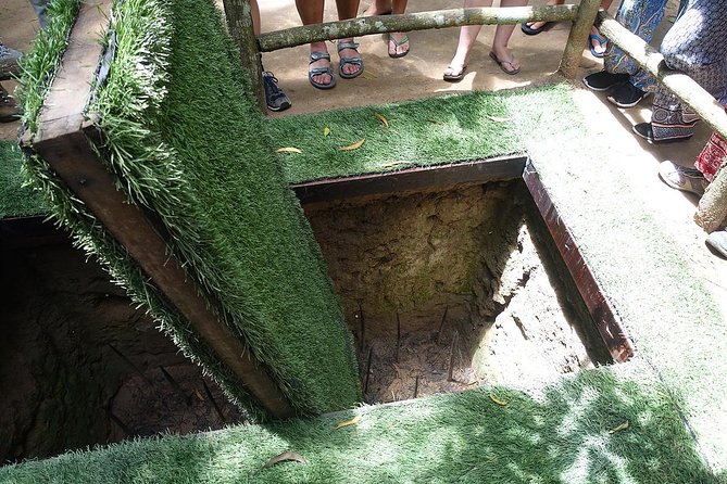 Private Cu Chi - Ben Duoc Tunnels & Liberated Area (Day Trip) - Lunch, tapioca, and the Ben Duoc Memorial Temple
