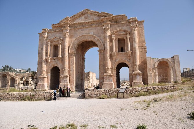 Private Day Trip to Jerash, Umm Qais and Ajloun Castle from Amman - Driver service versus a site guide