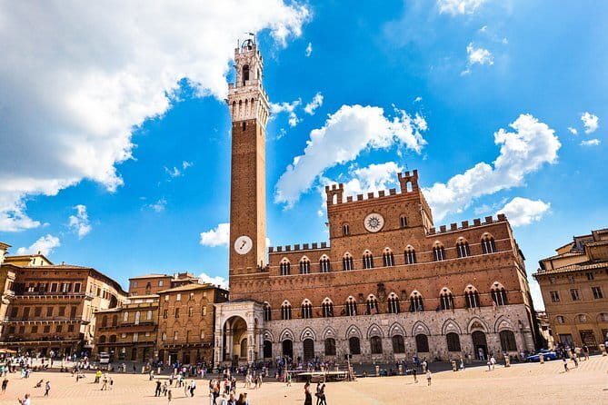 Private day trip to Siena, San Gimignano, Chianti and Pisa, from Florence - San Gimignano and its famous medieval towers