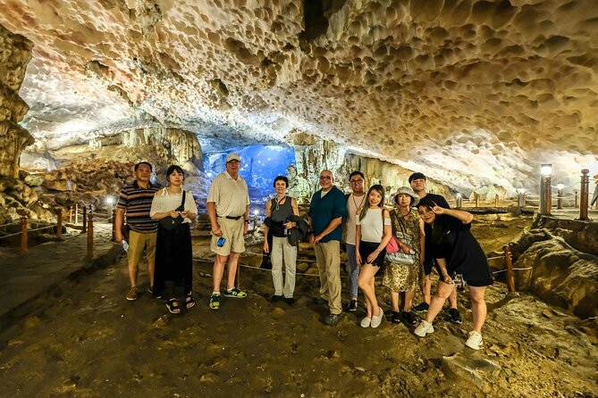 Private Ha Long bay day trip(From Hanoi city or Halong harbour) - Dau Go Cave and the story of the wooden stakes