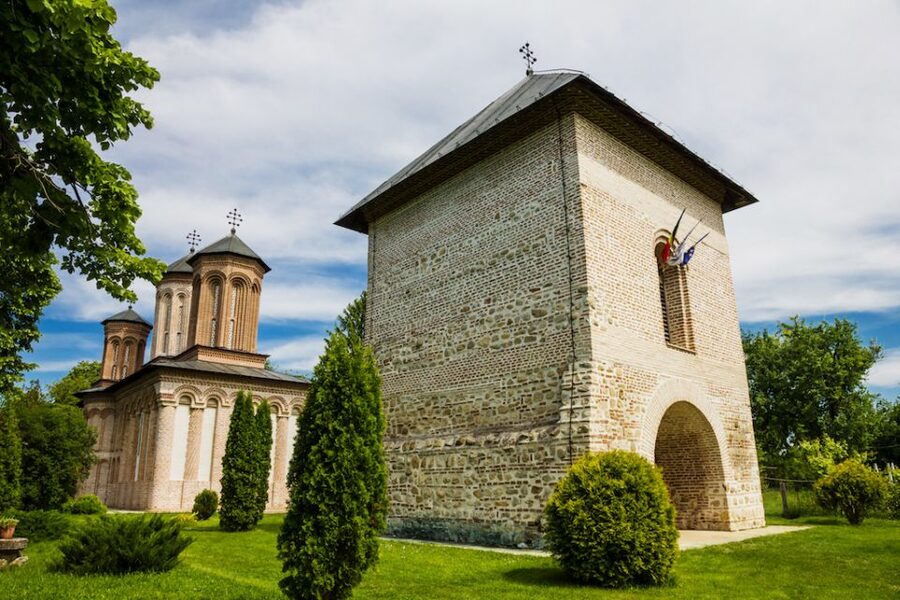 Private Half Day Trip to Snagov Monastery & Mogosoaia - Why this short trip works from Bucharest