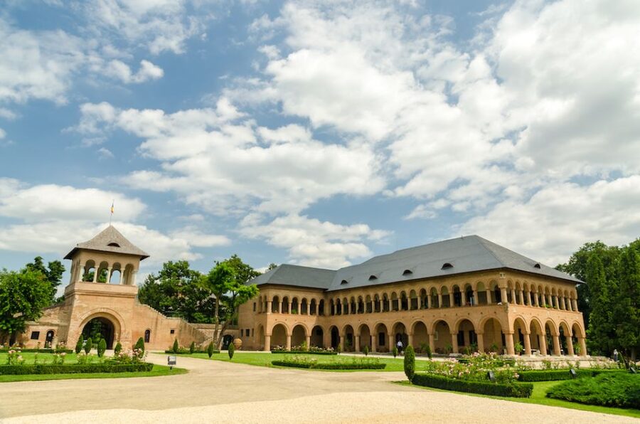 Private Half Day Trip to Snagov Monastery & Mogosoaia - How to prepare for a smoother visit
