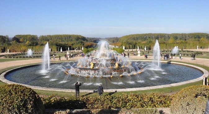 Private Half-Day Trip to Versailles from Paris with Macarons - The Hall of Mirrors makes the royal message obvious