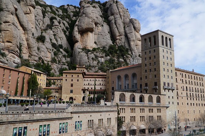 Private Montserrat with Lunch and Wine Tasting from Barcelona - Wine tasting in Vilafranca del Penedès