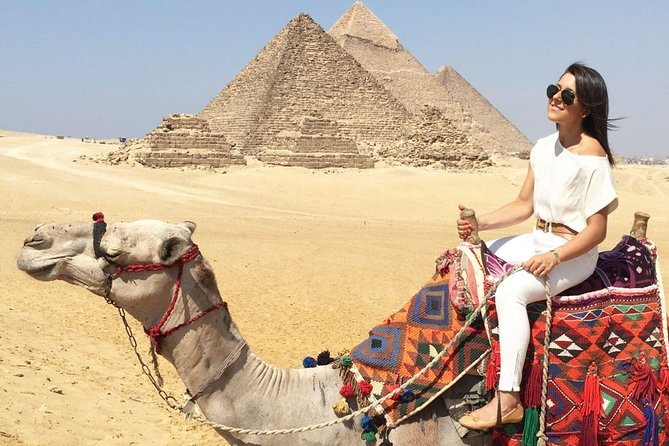 Private Tour: Day Trip to the Pyramids and Sphinx from Cairo - Seeing Khafre and the surviving cap