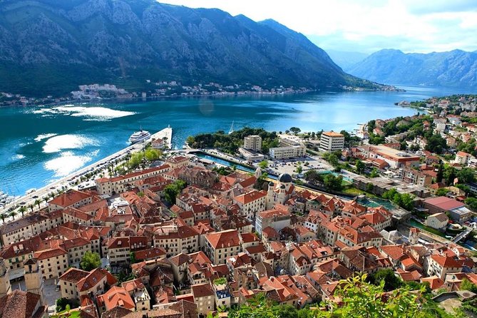 Private Tour: Montenegro Day Trip from Dubrovnik - Perast: a small village with a grand setting