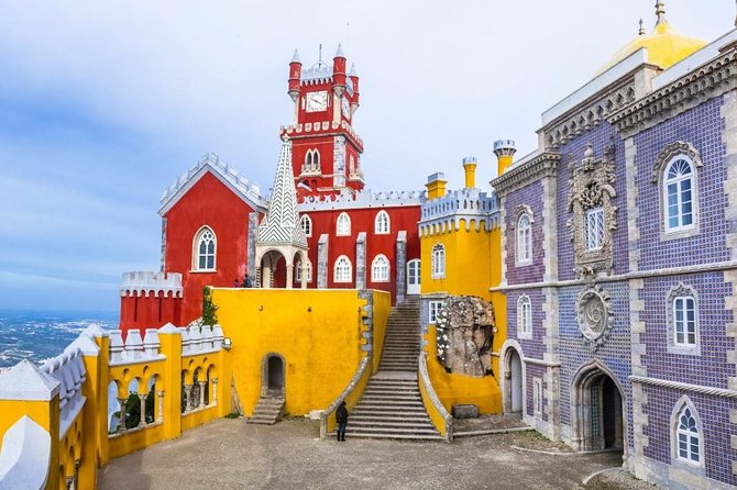 Private Tour: Sintra, Cabo da Roca and Cascais Day Trip from Lisbon - What the guide adds to the day