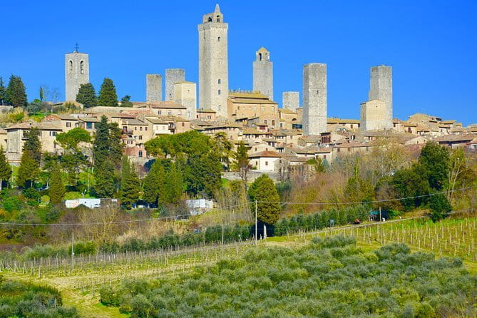 Private Tuscany Tour: Siena, San Gimignano and Chianti Day Trip - Leaving Florence for the Tuscan hills
