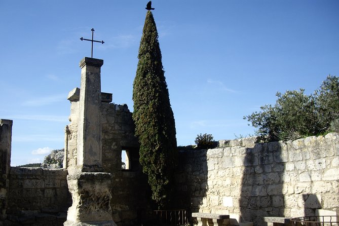 Provence in a Day Trip from Aix - Les Baux de Provence: a dramatic first stop