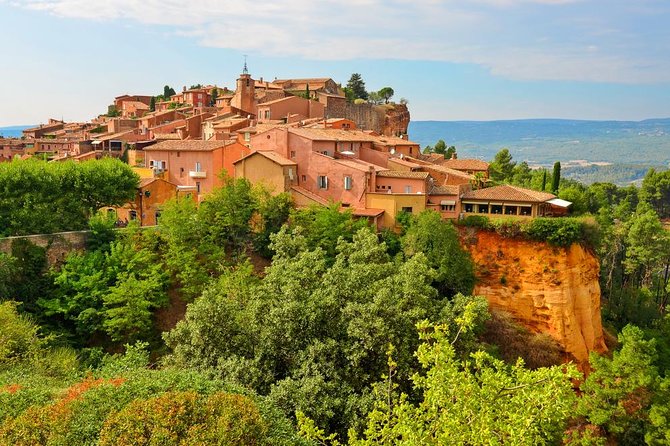 Provence Wineries and Luberon Villages Day Trip from Aix-en-Provence - Why this day works for Provence first-timers
