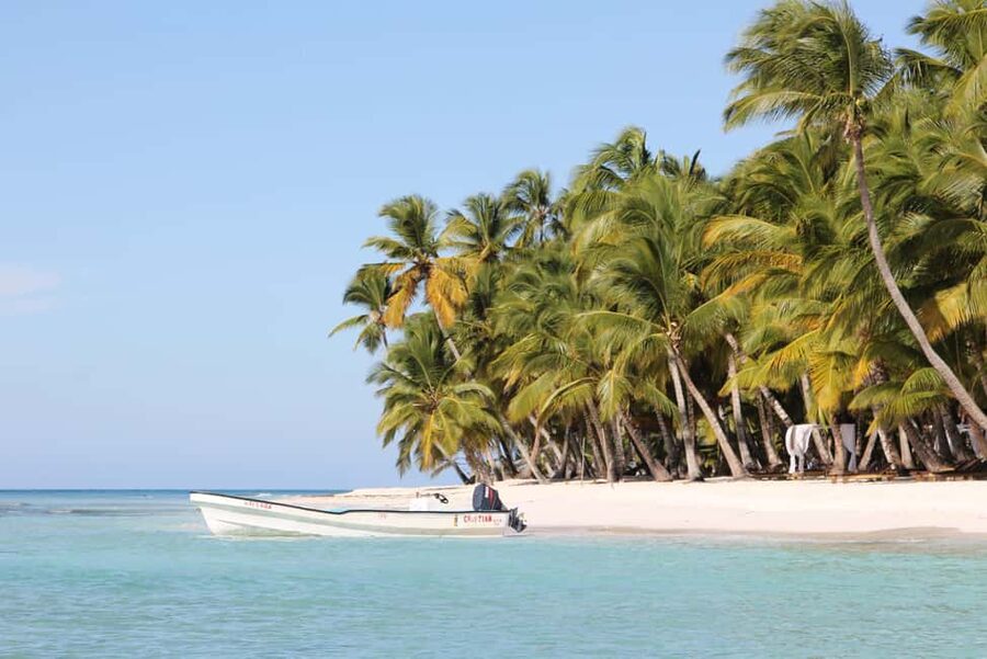 Punta Cana: Saona Island and Altos de Chavón Day Trip - The day starts early and includes plenty of road time