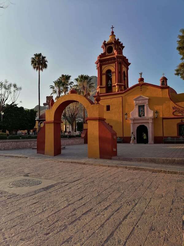 Querétaro: Haciendas, Vineyards, and Magical Towns Day Trip - Tasting three wines at Vinos del Marques