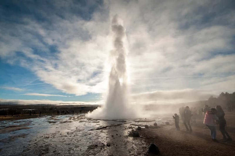 Reykjavik: Golden Circle, Fridheimar, & Sky Lagoon Day Trip - Friðheimar turns geothermal energy into lunch