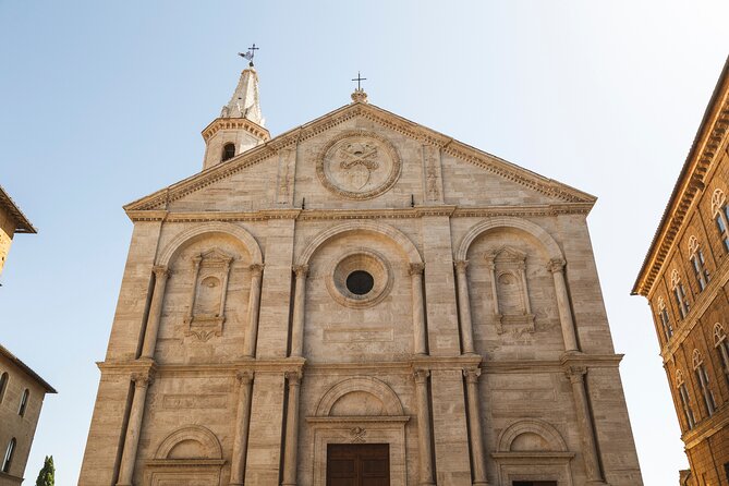Rome: Tuscany & Montepulciano Day Trip with Lunch & Wine Tasting - How the walking and timing feel