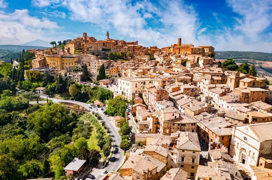 Rome: Tuscany & Montepulciano Day Trip with Lunch & Wines - Montepulciano and its steep medieval streets