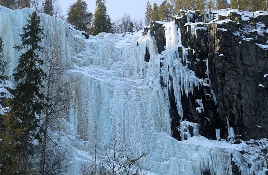 Rovaniemi: Korouoma Frozen Waterfalls Hike & Hot BBQ Lunch - The 90-minute journey into Finnish Lapland