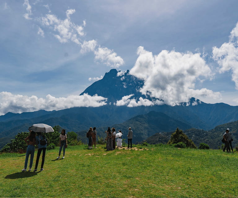 Sabah: Kota Kinabalu Park and Hot Spring Day Trip - Pekan Nabalu Market and the first Mount Kinabalu views