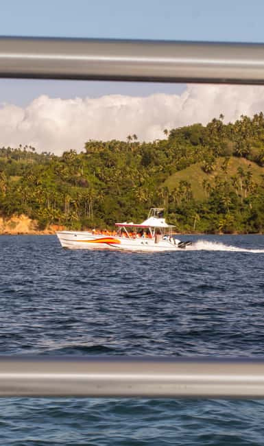 Samana: Cayo Levantado Day Trip by Boat - The 15-minute boat ride to Bacardi Island