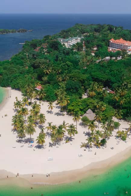 Samana: Cayo Levantado Day Trip by Boat - Starting at Moto Marina in Samaná