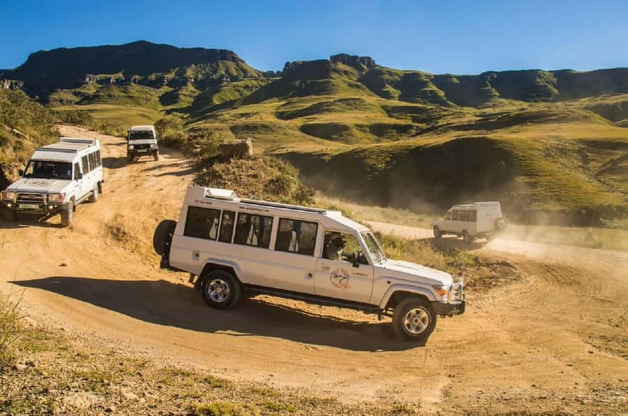 Sani Pass Day Tour from Underberg - Meeting Basotho people at the top