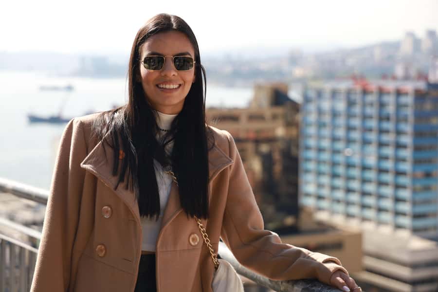 Santiago: Full day excursion in Viña del Mar and Valparaíso - Plaza Sotomayor gives you breathing room