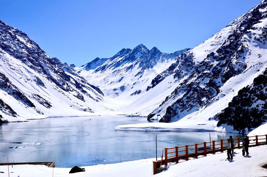 Santiago: Portillo and Laguna del Inca Day Trip with Picnic - Key points at a glance