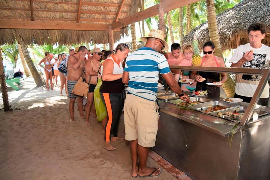 Saona Island from Punta Cana Day Trip with Open Bar - Service and the small details that matter