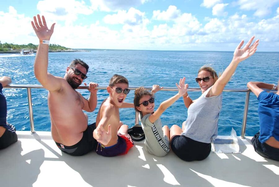 Saona Island: Small Group Virgin Beaches Cruise Day Trip - Getting from Bayahibe to Saona Island by boat