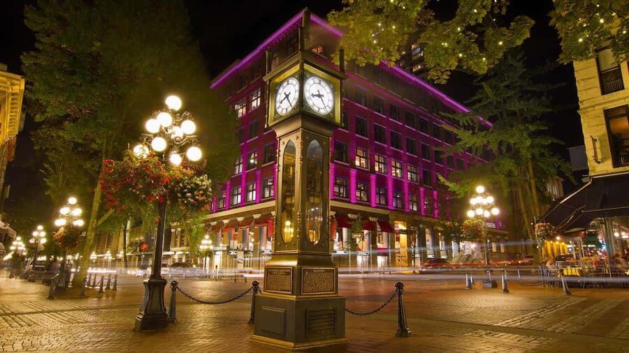 Seattle: Guided Day Trip to Vancouver - A long west-coast day from Seattle