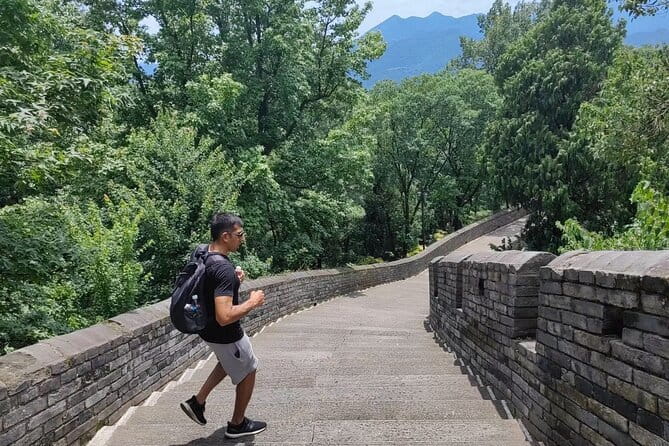 Shanghai: Southern Great Wall Day Trip by Bullet Train - The morning start and bullet train ride