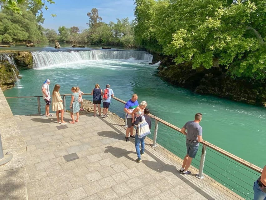 Side: Cabrio Bus and Boat Day Trip at the Green Lake - Who should book this day trip?