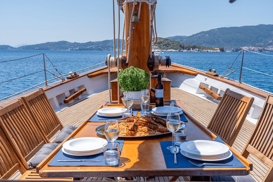 Skiathos: Wooden Sailboat Full- or Half-Day Trip with Meal - Full-day cruise or sunset half-day?