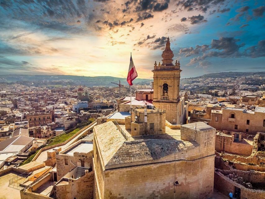Sliema or St. Paul's Bay: Best of Gozo and Comino Day Trip - The optional cave trip for about €15