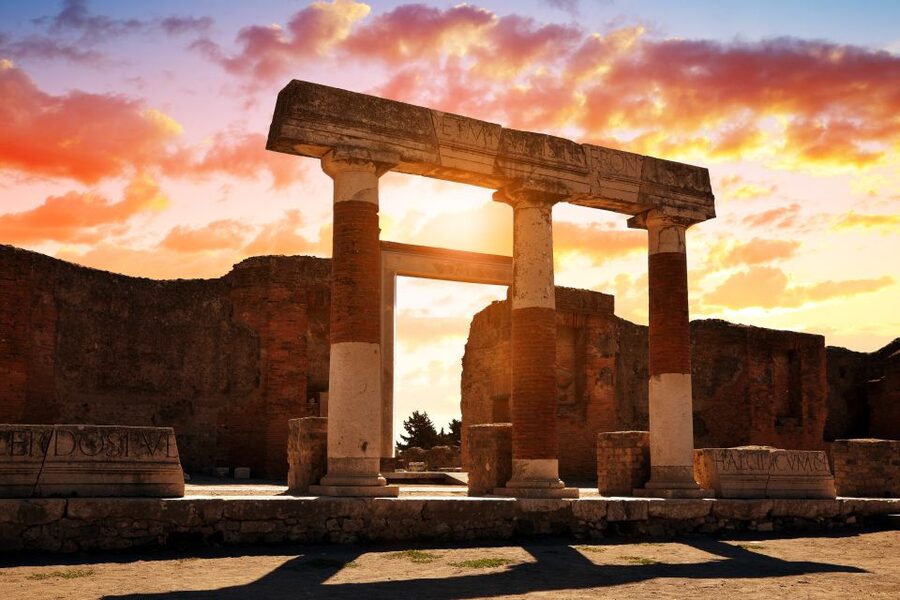 Sorrento & Pompeii Day Trip from Rome Audio Guide Tour - What 1.5 hours at Pompeii really means