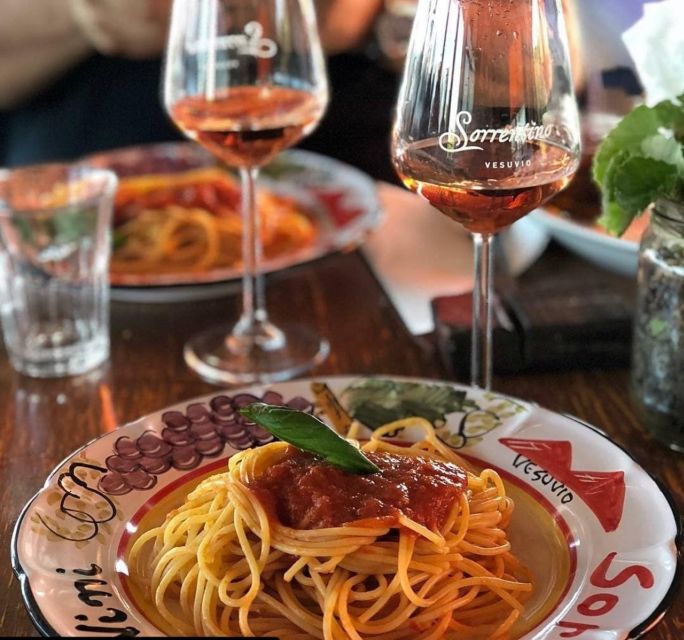Sorrento: Pompeii & Herculaneum Day Trip Entry and Lunch - Should you book it?