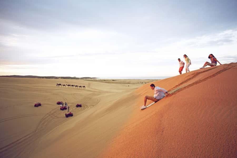 Sydney: Port Stephens Dolphin Cruise & Sandboarding Day Trip - Lunch with a useful break in the middle