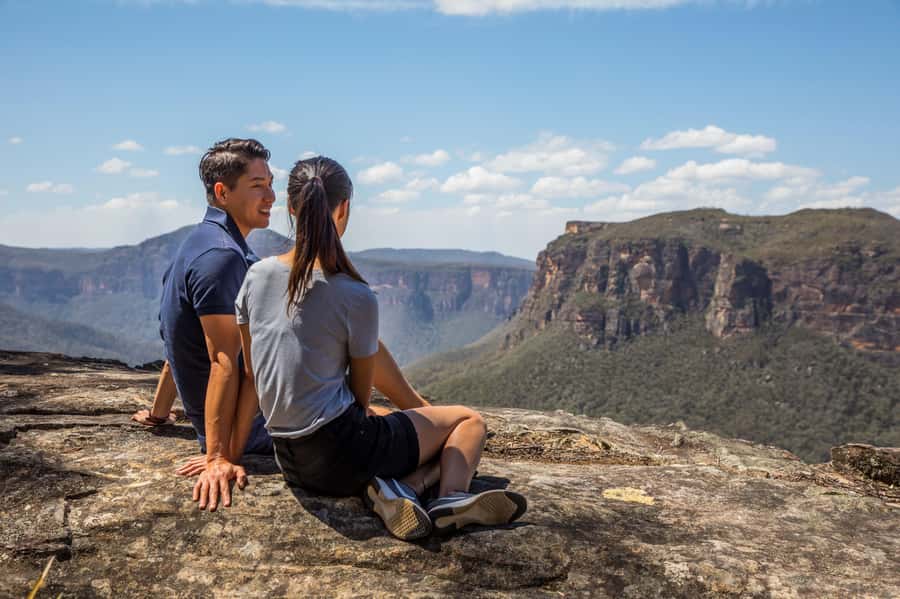 Sydney: Waterfall Bushwalk and Blue Mountain Sunset Day Trip - The ride west, Glenbrook, and the first mountain stops
