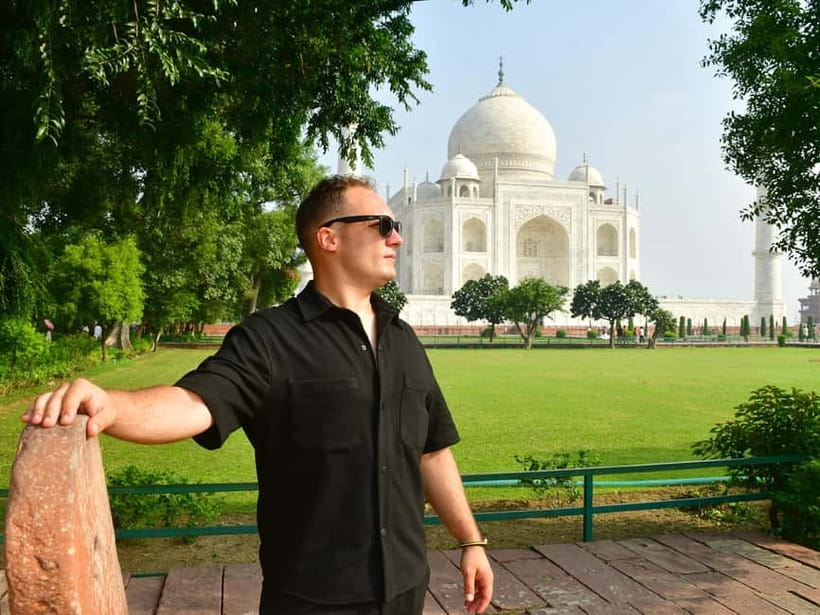 Taj Mahal & Agra Fort Private Tour with Lunch & Pickup - Why a guide matters at the Taj Mahal