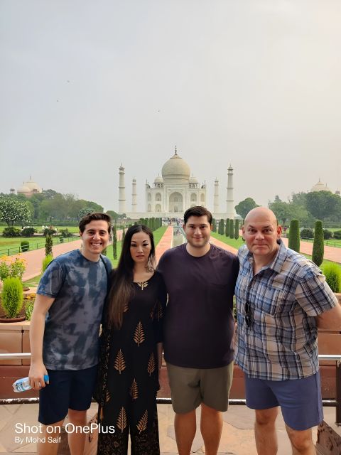 Taj Mahal & Agra Fort Private Tour with Lunch & Pickup - FAQ