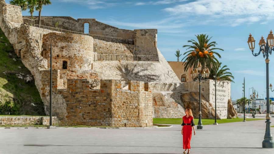 Tarifa: Day trip to Tangier by ferry with lunch and tour guide - Two hours for the souk and main market