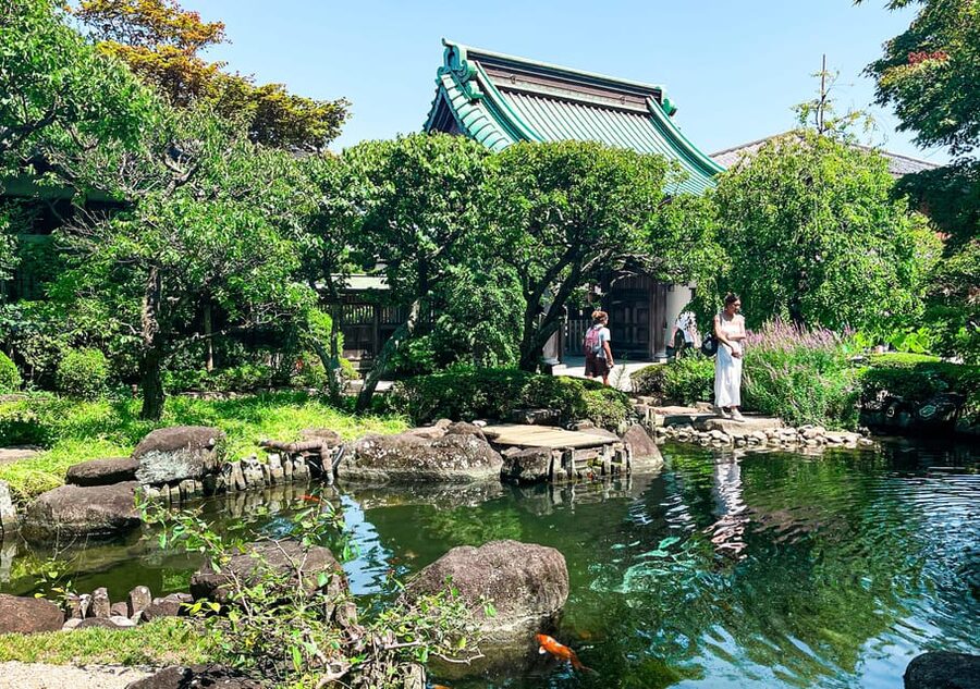 Tokyo: Day Trip to Kamakura in Spanish - Spanish - Meeting the Great Buddha at Kotoku-in
