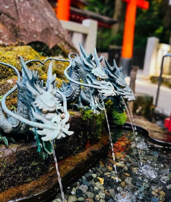 Tokyo: Onsen, Arts, and Nature Day Trip to Fuji and Hakone - Shakushi Pass and the return toward art
