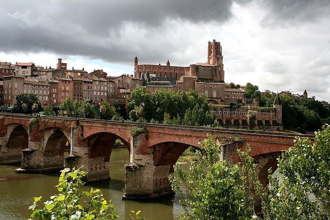 Toulouse: Albi and Cordes/Ciel Day Trip with Audio Guides - Why Albi and Cordes-sur-Ciel make a useful pair