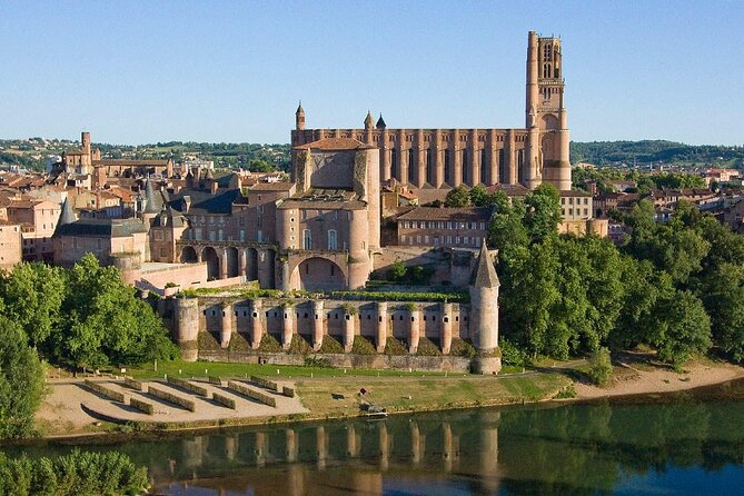 Toulouse: Albi and Cordes/Ciel Day Trip with Audio Guides - The move from Albi to Cordes-sur-Ciel