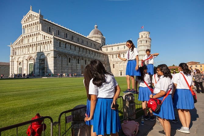 Tuscany Day Trip from Florence: Siena, San Gimignano, Pisa and Lunch at a Winery - What this Tuscany day trip really delivers