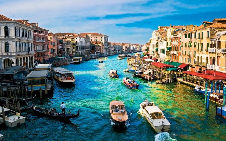 Venice: Day Excursion from Bergamo - Free time for lunch, a gondola, or glassmaking