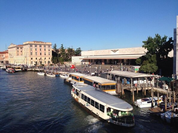 Venice Day Trip from Rome by High-Speed Train with Happy Hour - What the guides add to the day